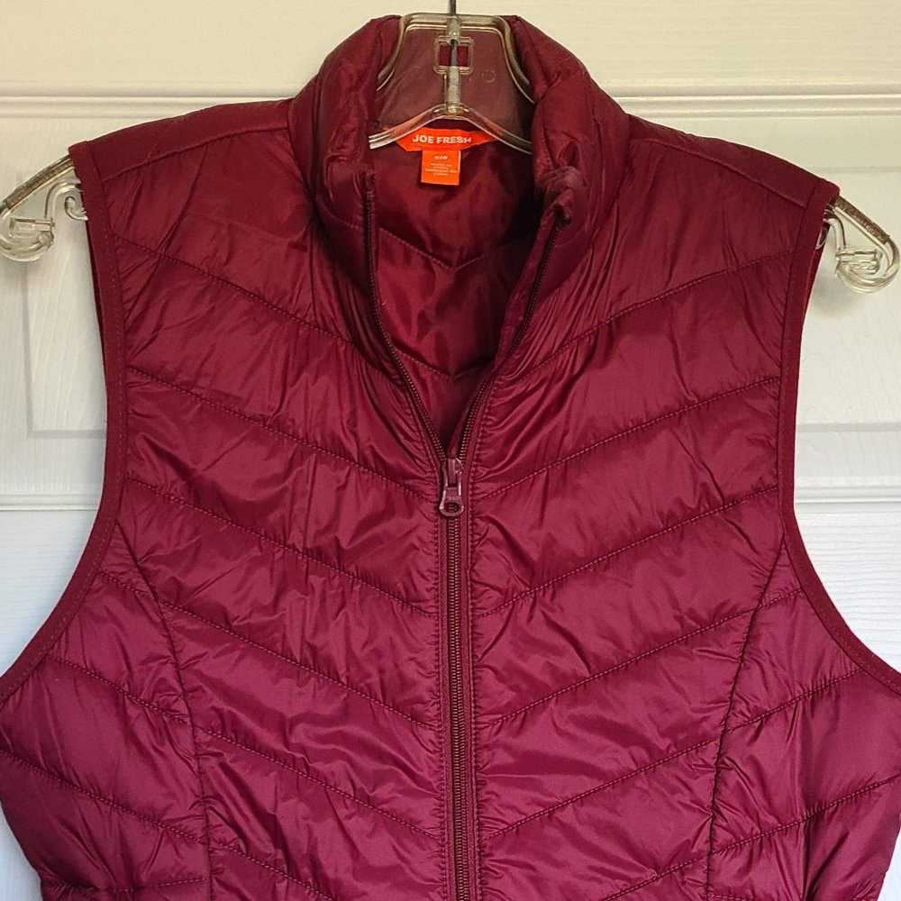 Small Women's Burgundy Lightweight Vest